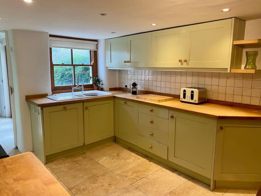 Cotswold Home Over 4 Floors - Perfect For Families Friends Contractors Chipping Norton Exterior foto