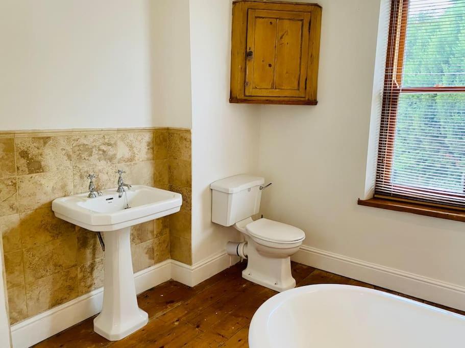 Cotswold Home Over 4 Floors - Perfect For Families Friends Contractors Chipping Norton Exterior foto